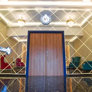 3* Hotel Rancho Guacamayos & Restaurantes